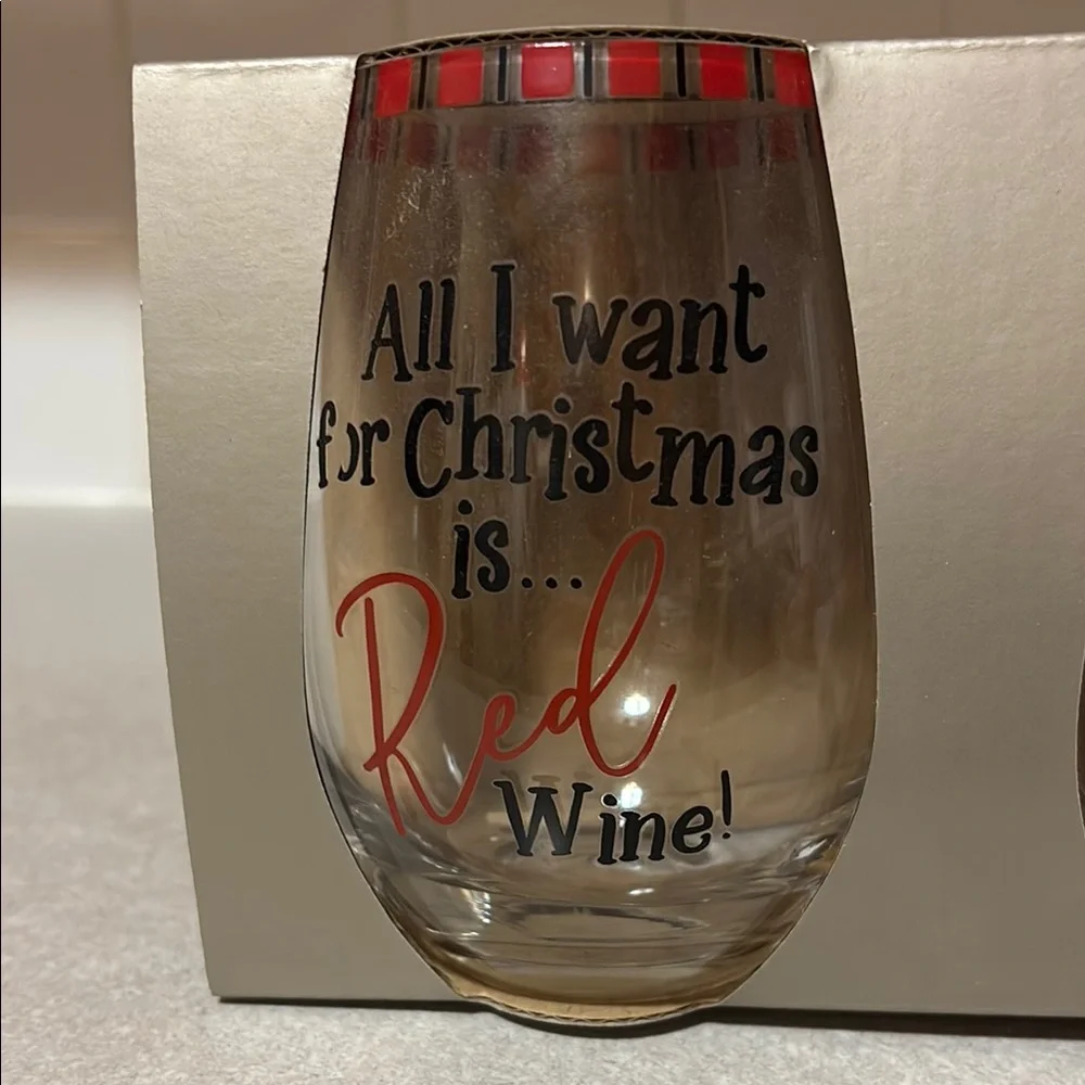 Pier 1 Christmas Wine Glass Set - Red and White